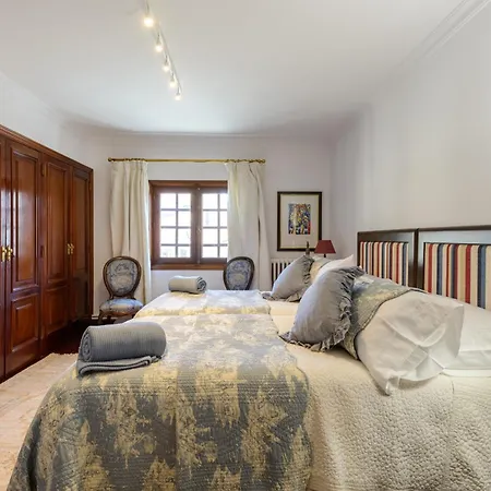 Villa Casa Unica En Pleno Corazon De *