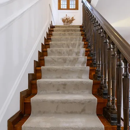 Villa Casa Unica En Pleno Corazon De *