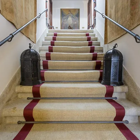 Casa Unica En Pleno Corazon De Villa Pontevedra