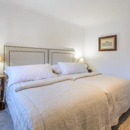 Casa Unica En Pleno Corazon De Pontevedra