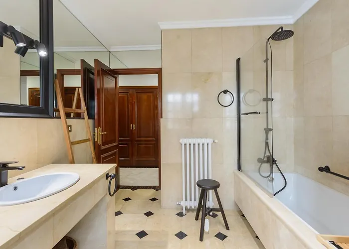 Casa Unica En Pleno Corazon De * Pontevedra